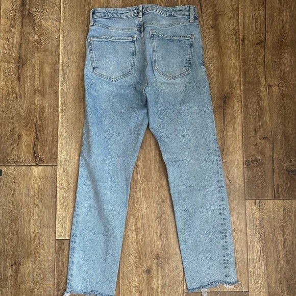 Zara Mid Rise Straight Jeans - Picture 2 of 4